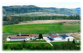 Widok na zakład produkcyjny w Gorzanowie